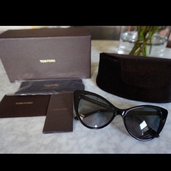 SOLD - Tom Ford Nikita Sunglasses - Picture 1 of 6